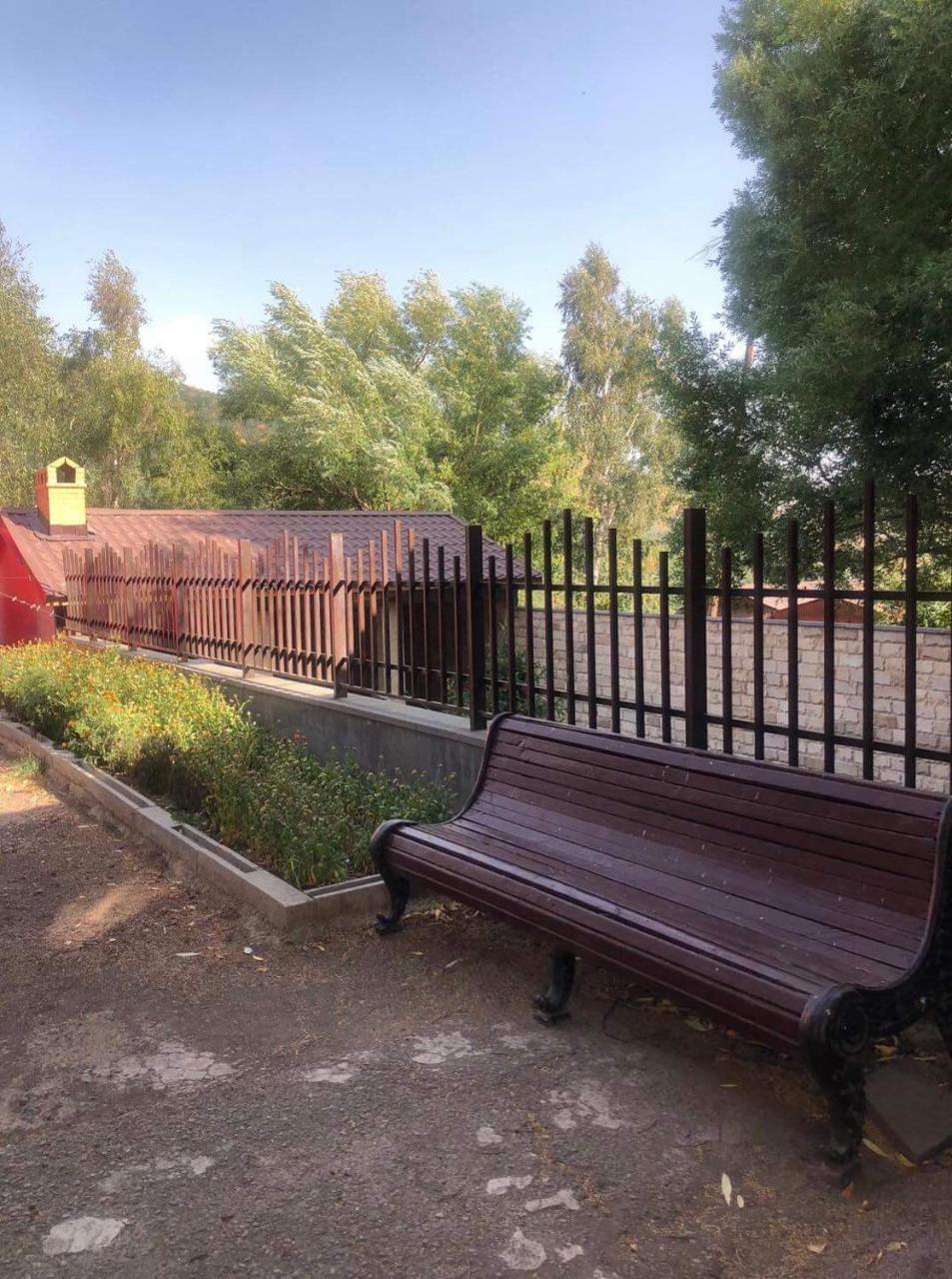 Rest House Джермук Екстер'єр фото